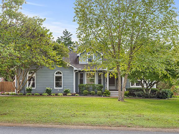 2nd image of 12 Briarwood Dr
