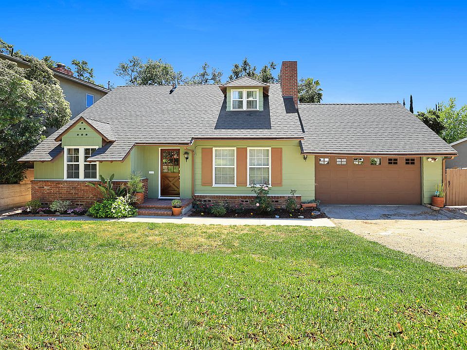 1st image of 1884 Pinecrest Dr