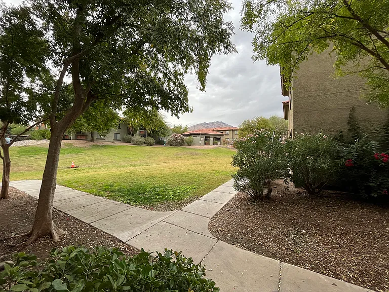 5751 N Kolb Rd #26101 — Photo 24