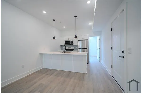 Building Photo - 1710 N 24th St #2