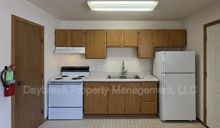 1305 34th Street Cir S #101 — Photo 3