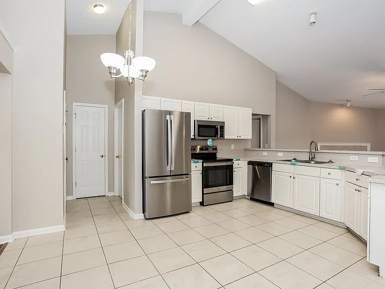 2479 Coachman Lakes Dr — Photo 7
