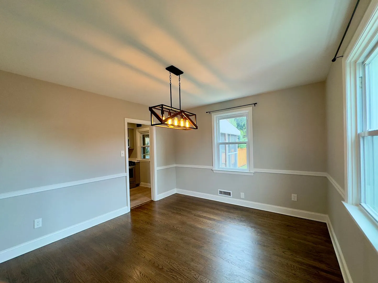 Charming 3BD/1BA Townhome in Nottingham, Baltimore, MD! — Photo 4