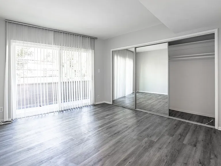 5302 Colodny Ave — Photo 31