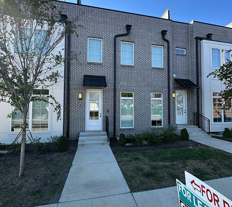 310 Cedar St #3