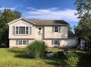 621 Mountain Rd, Albrightsville, PA 18210