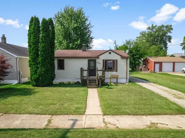 107 Williams St, Marinette, WI 54143