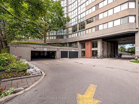 3rd image of 40 Richview Rd #2002