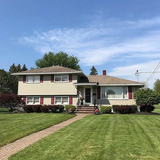 535 Perkins Ave photo 1