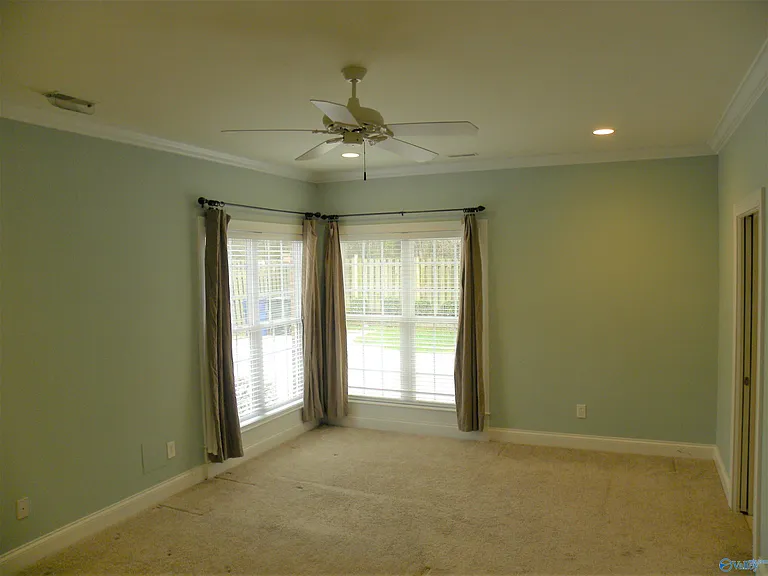 54 Belmont Pl — Photo 22