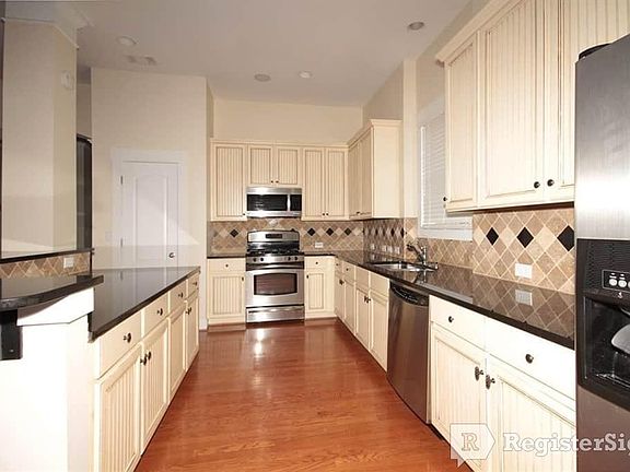 3rd image of 3265 Founders Way