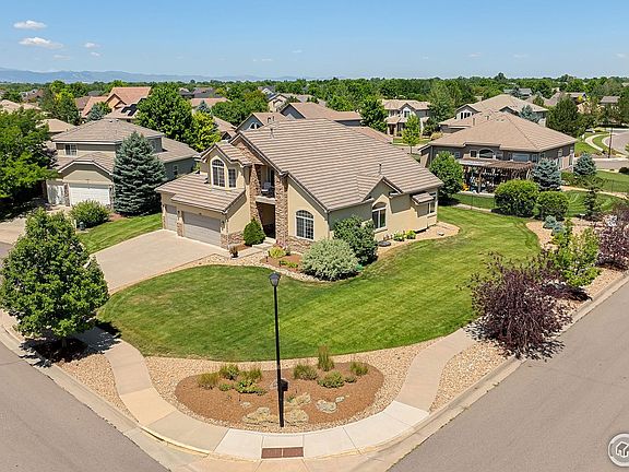 2nd image of 453 Harbor Ct