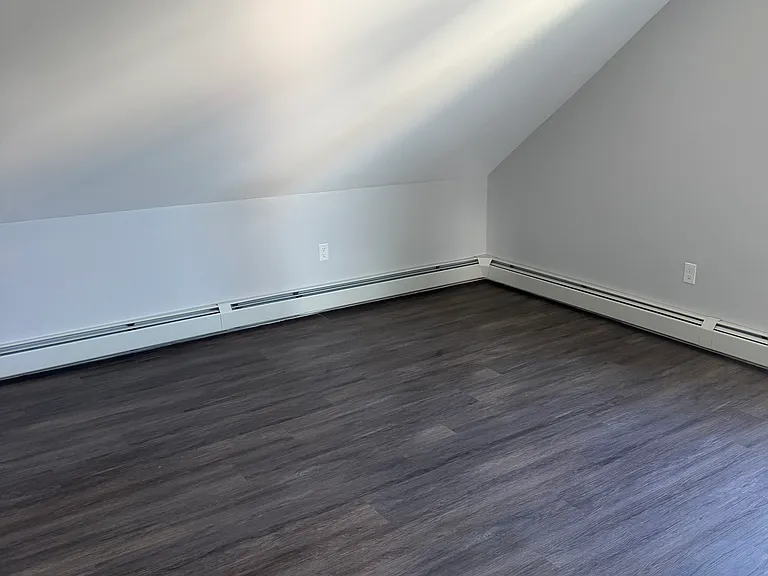 383 Sayles St #3 — Photo 4