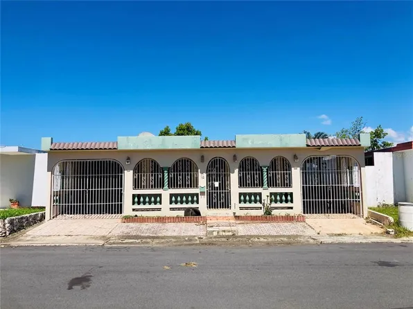 Urb Villa Carolina 55 10 Calle #50, Carolina, PR 00985