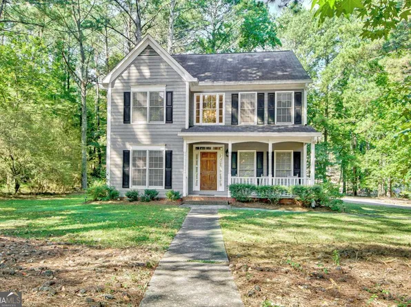 9575 Fairdale Ave, Jonesboro, GA 30236