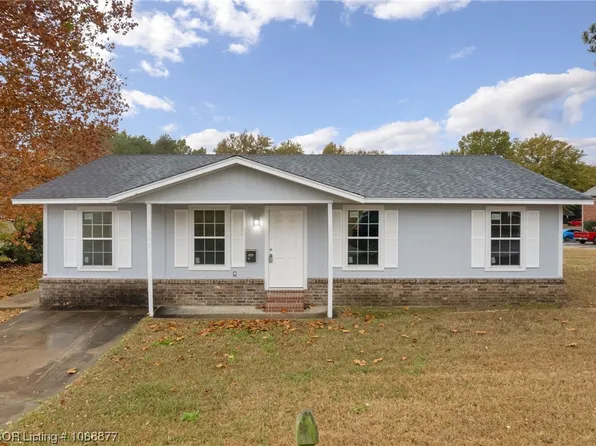 608 Varner Dr, Muldrow, OK 74948