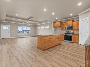 760 Sandy Point Dr, Payette, ID 83661