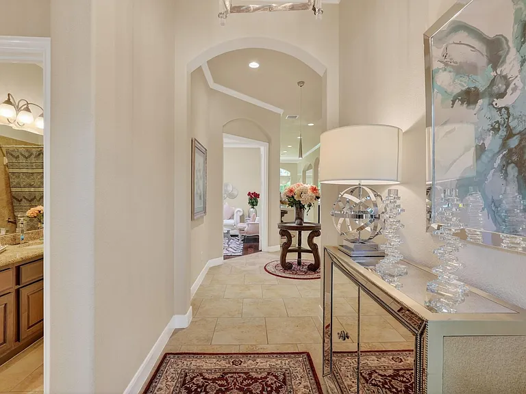 55 S Victoriana Cir — Photo 6