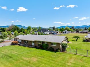 2821 S River Rd, Grants Pass, OR 97527