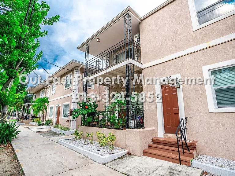537 2nd St N #B — Photo 8