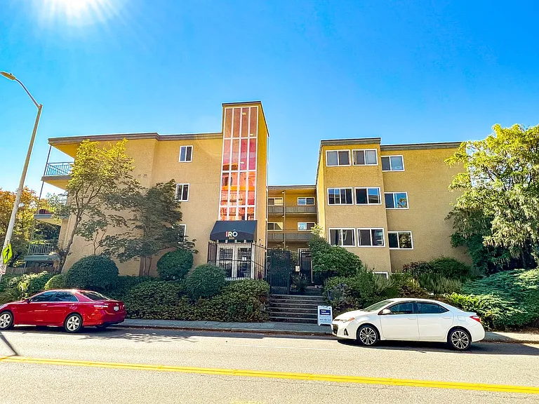 IRO Apartments — Photo 72