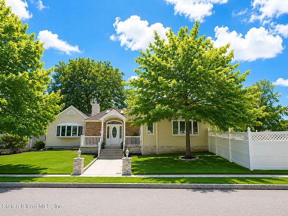 3rd image of 274 Retford Ave