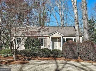 527 Scott Cir, Decatur, GA 30033