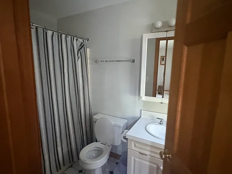 60 Homestead Ln — Photo 5