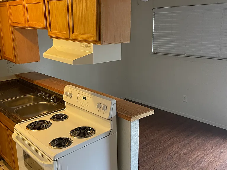 706 Denson Dr #203 — Photo 2