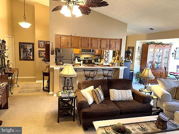 4th image of 619 Deering Rd #1K