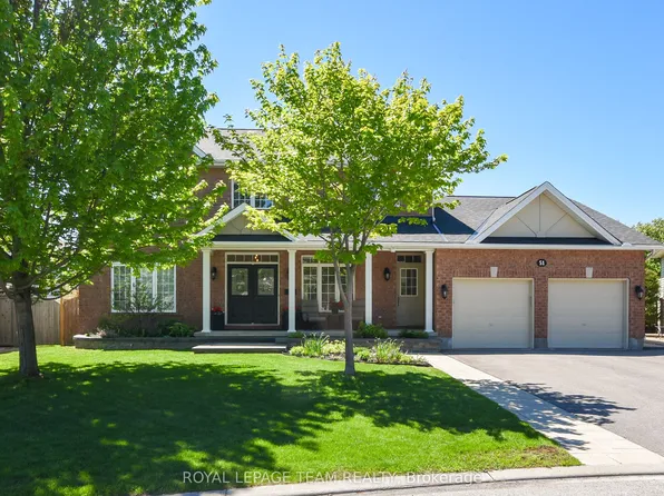 51 Shining Star Cir, Ottawa, ON K2S 2B4