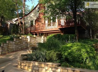 4804 Bell St, Kansas City, MO 64112