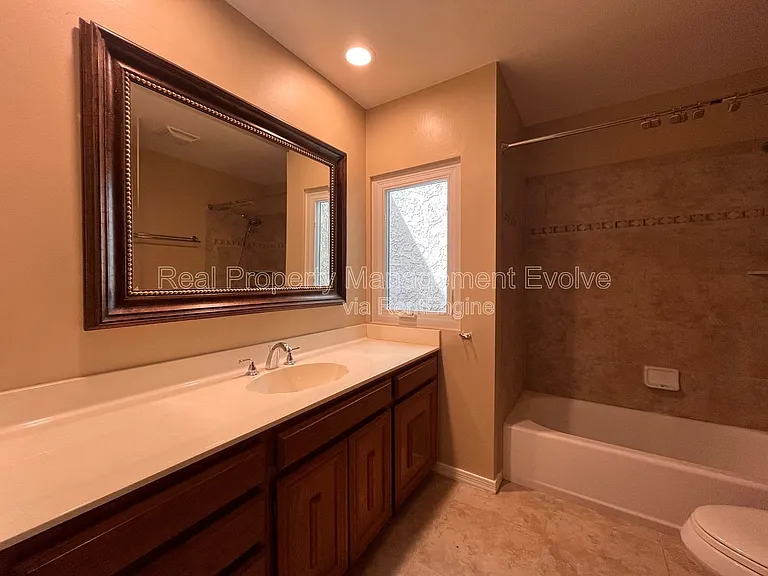 7513 N Via Camello Del Sur — Photo 9