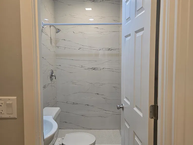 4852 S Wood St #1 — Photo 9
