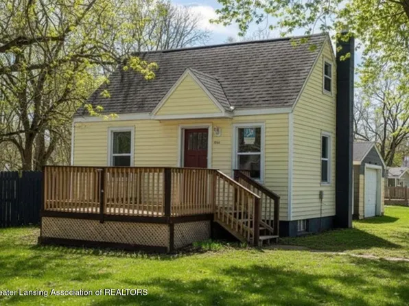1941 Reo Rd, Lansing, MI 48910
