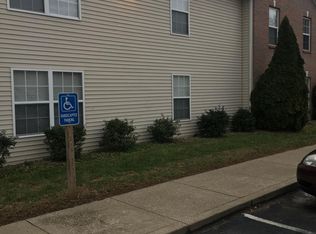 24 Hillside Ct APT 334, Taylorsville, KY 40071
