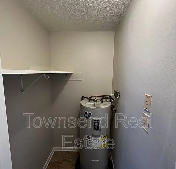 5874H Century Oaks Dr — Photo 6