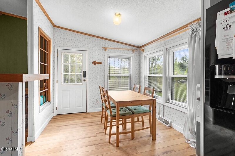 5th image of 107 Fording Road