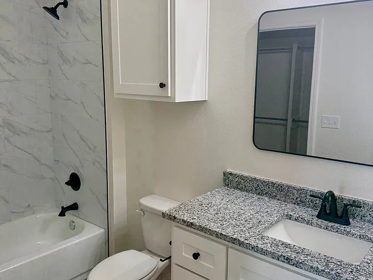 19101 Mid Country Blvd — Photo 3