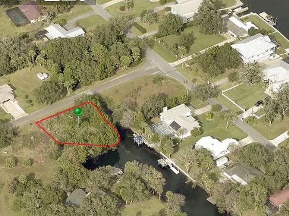 10730 W Pine Bark Ln, Crystal River, FL 34429