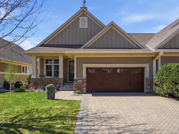 8808 Lake Riley Dr, Chanhassen, MN 55317