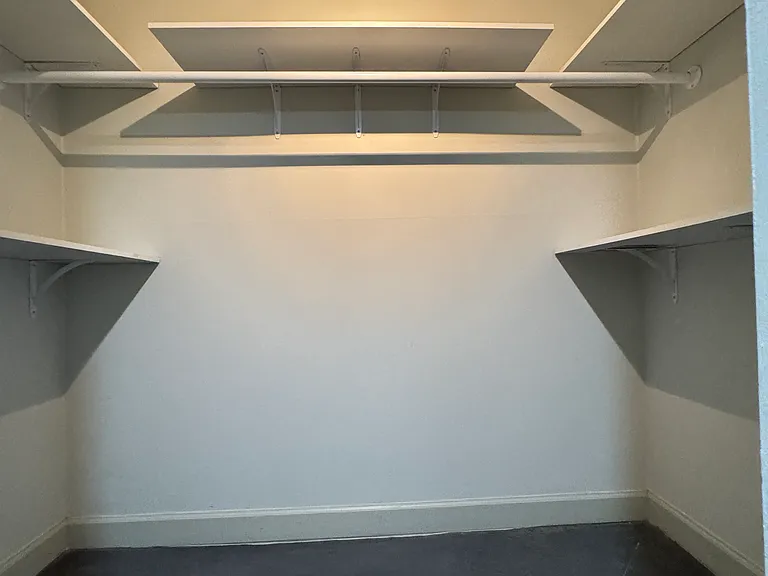 400 E Colonial Dr #108 — Photo 13