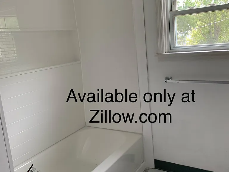 819 N Murray St #819 — Photo 2