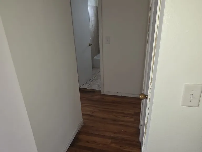 2121 Allied Dr #4 — Photo 8