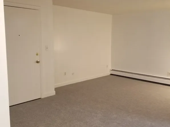 24 Inman St APT 37, Lawrence, MA 01843