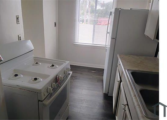 5th image of 6437 S Hoover St #16