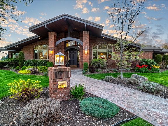 3rd image of 2270 Crosshaven Drive