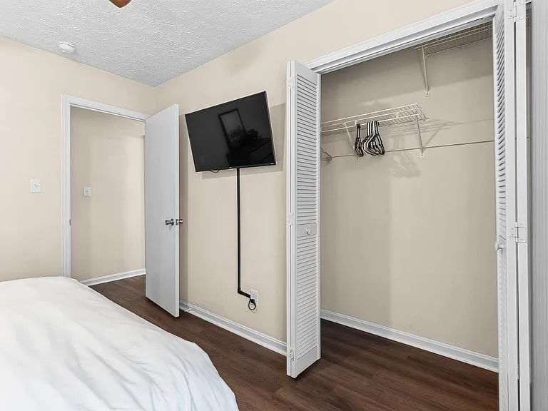 1100 Kenwood Dr — Photo 37