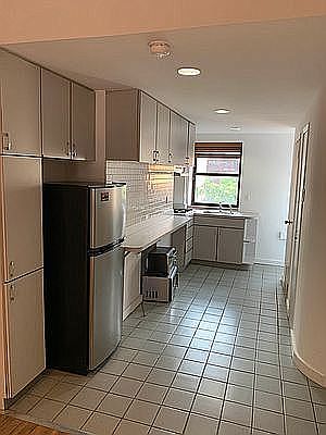 3rd image of 235 Mulberry St APT 8