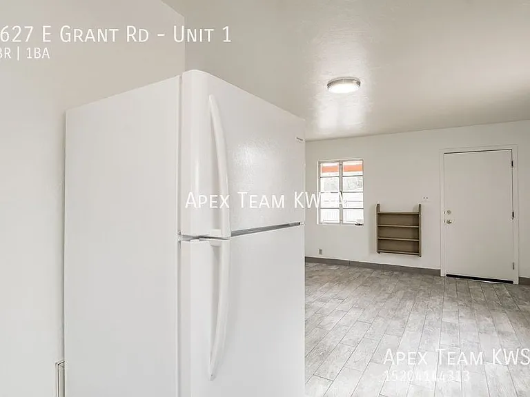 2627 E Grant Rd #1 — Photo 8